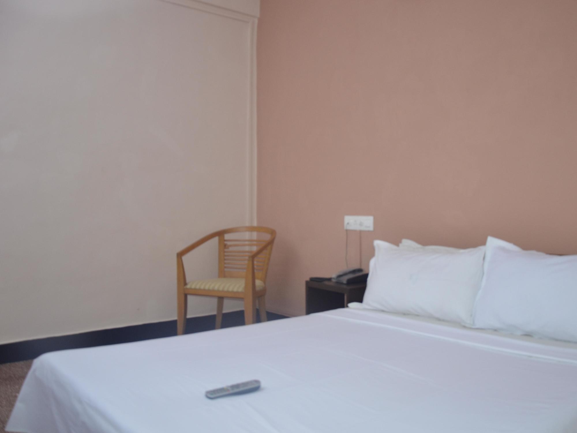 แฟร์เรรา รีสอร์ต Bed & Breakfast โลนาวาลา ภายนอก รูปภาพ