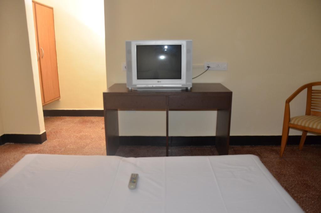 แฟร์เรรา รีสอร์ต Bed & Breakfast โลนาวาลา ภายนอก รูปภาพ